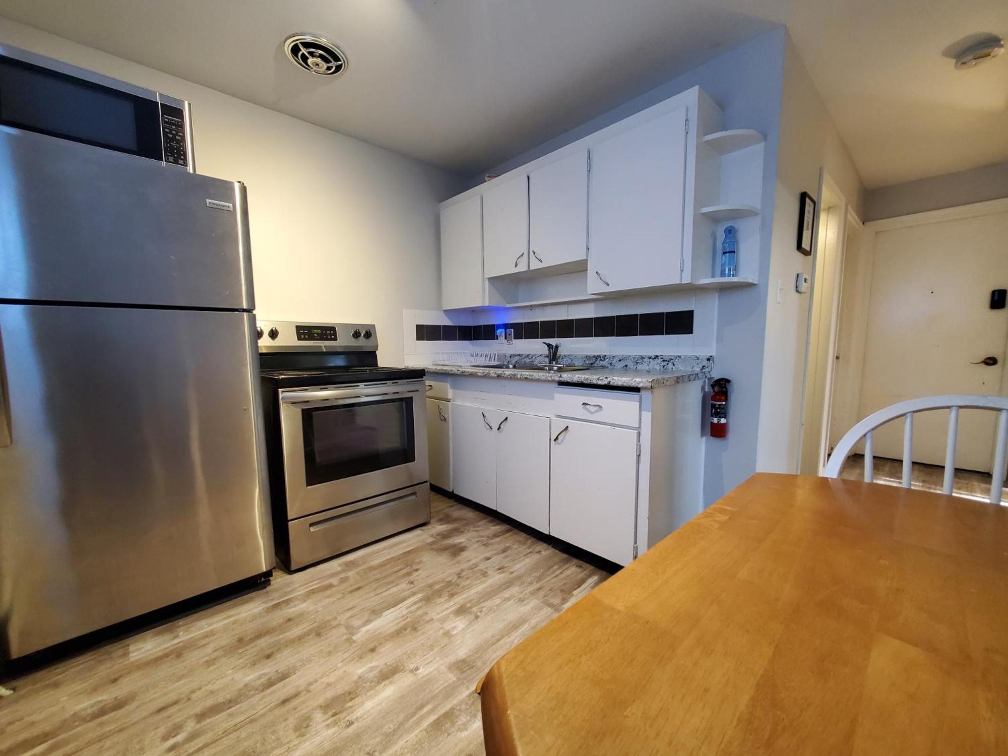 Modern Private 1Br Apt. W/Free Prkg + Fast Wi-Fi 苏圣玛丽 外观 照片