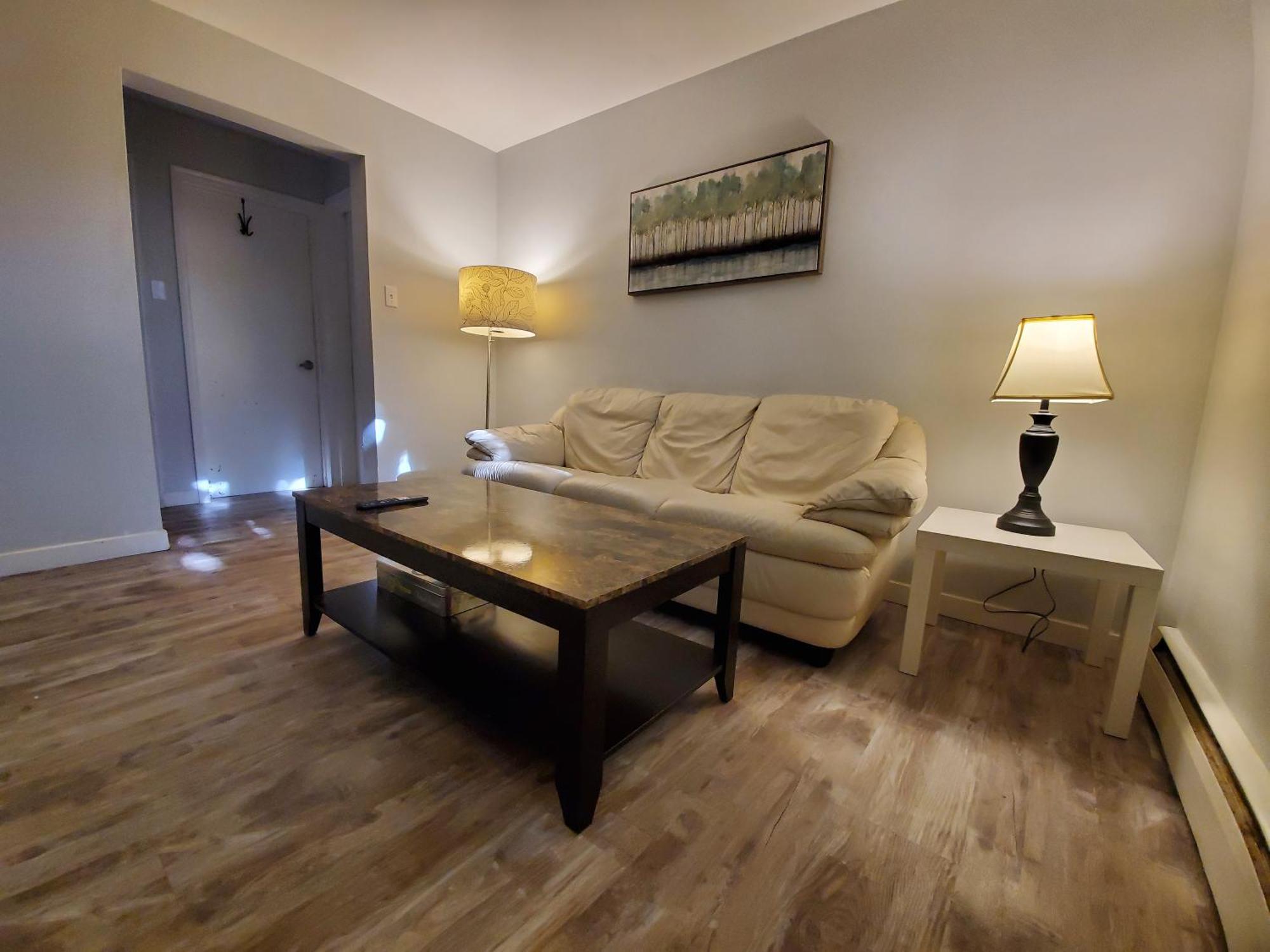 Modern Private 1Br Apt. W/Free Prkg + Fast Wi-Fi 苏圣玛丽 外观 照片